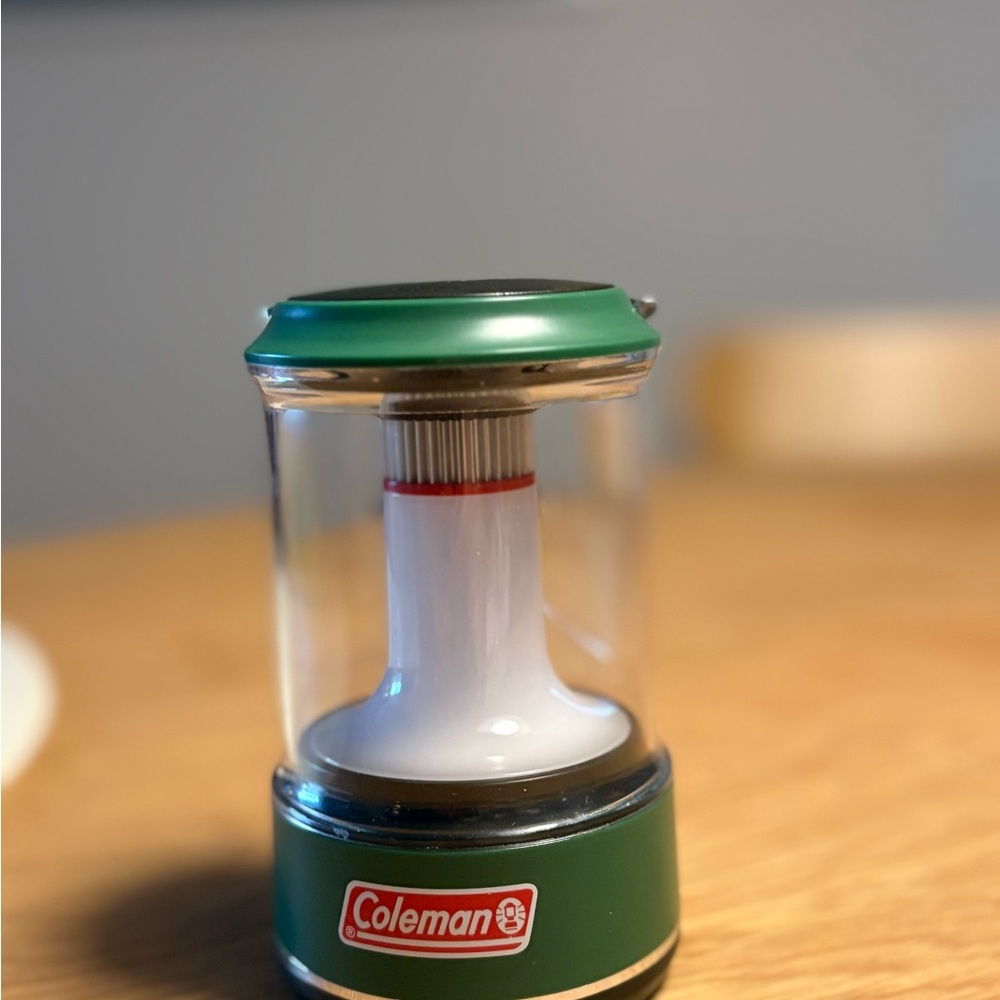 Coleman Classic BatteryGuard Green Lantern